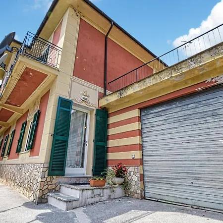 Apartament Lovely In With Wifi Avegno